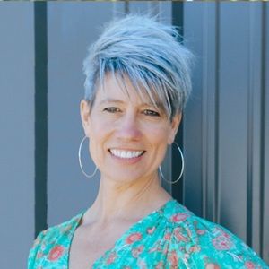 Meet your Posher, Lynn